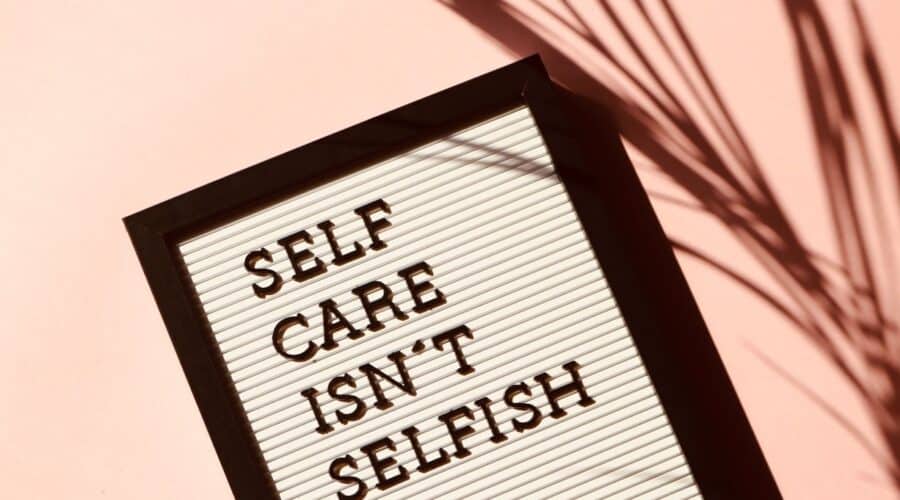 Ten tips for busy moms to improve their mental well-being